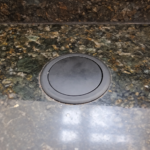 Torre De Tomadas Retrátil De Embutir Mesa Cozinha Sobrepor Bancada Escritório Totem Bivolt Plug 20A - Imagem 4